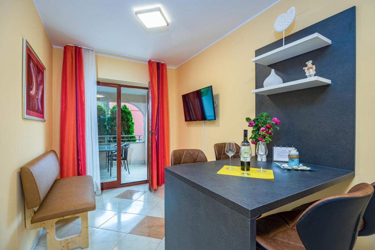 Apartmani Kazun - App1 Fažana Buitenkant foto