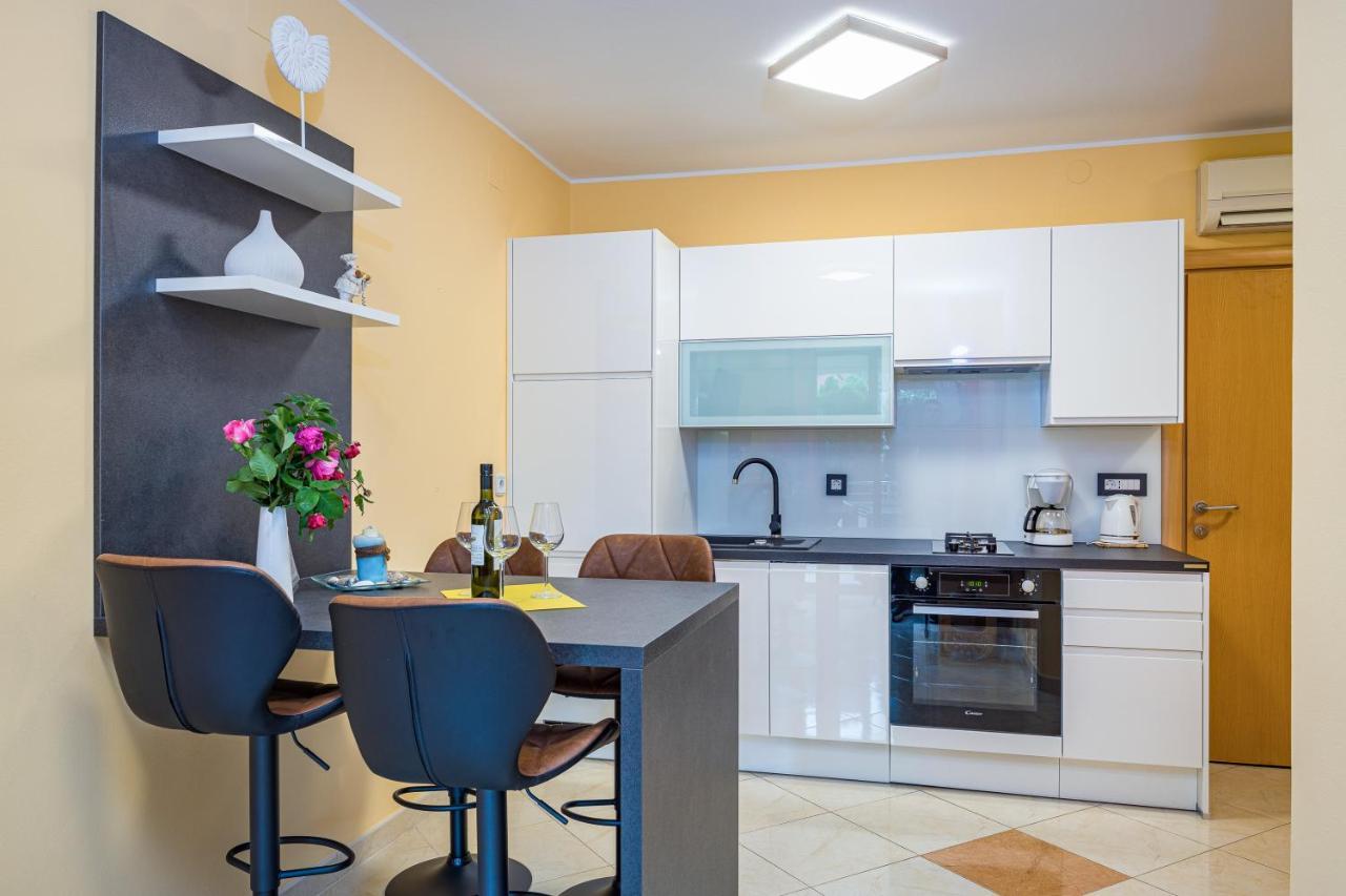Apartmani Kazun - App1 Fažana Buitenkant foto